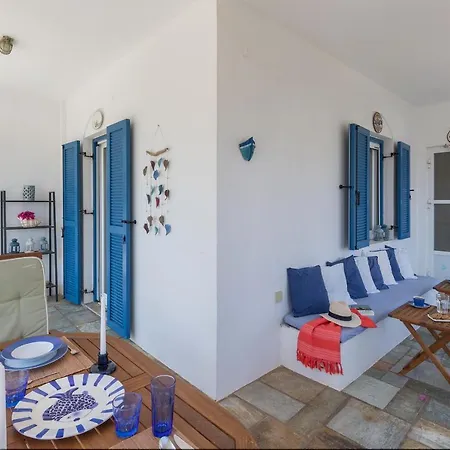 Summer House - Finikas Syros