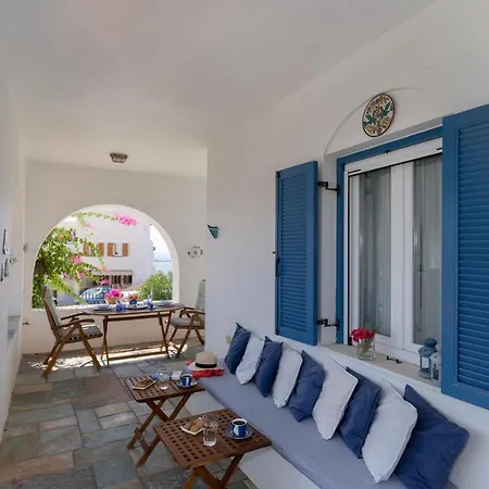 Summer House - Finikas Syros