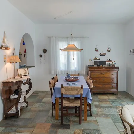 Summer House - Finikas Syros Villa