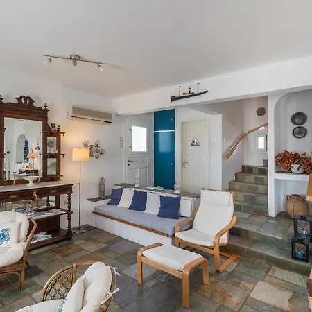 Summer House - Finikas Syros